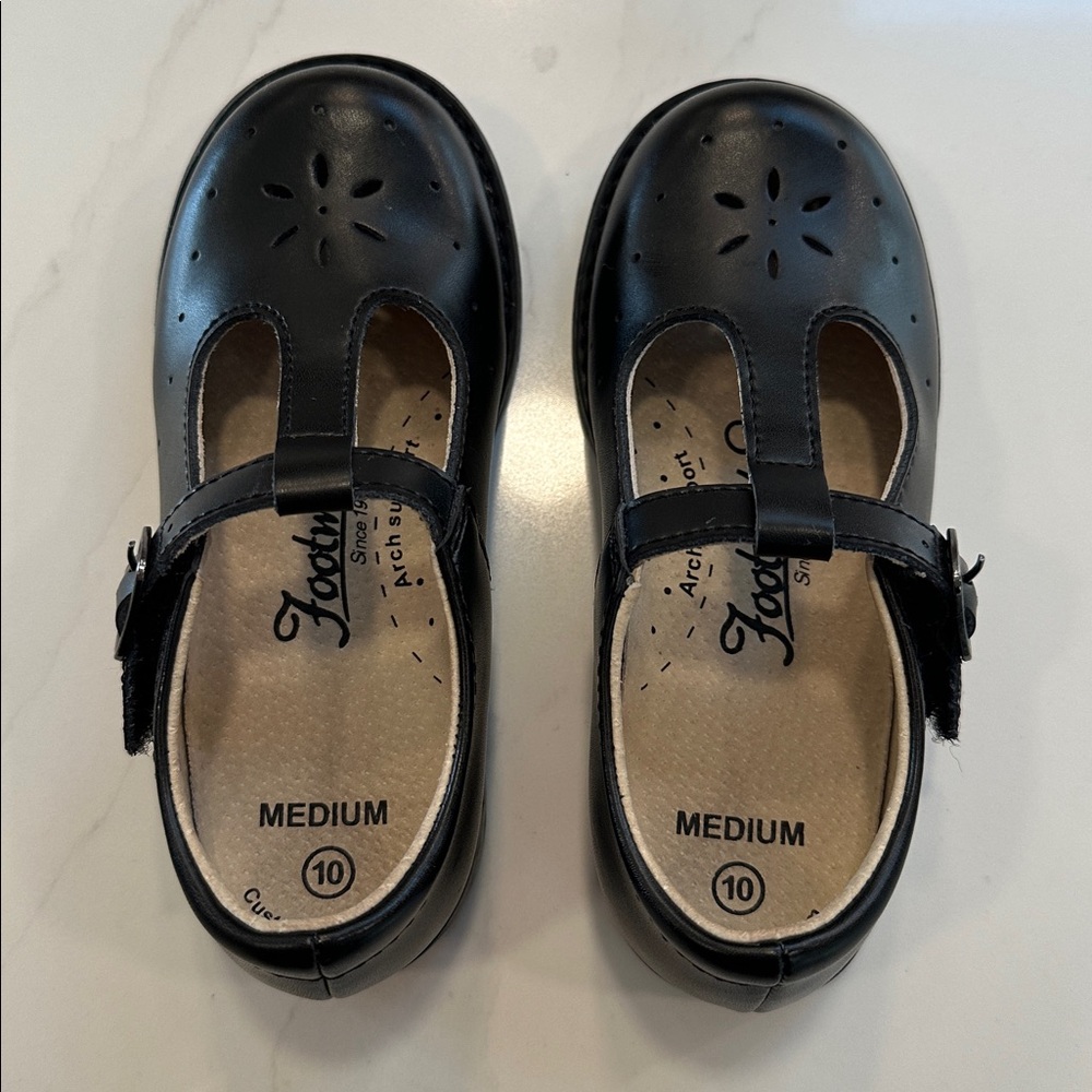Footmates Black Sherry T strap Mary Jane Dress Shoes size 10 - Picture 3 of 6
